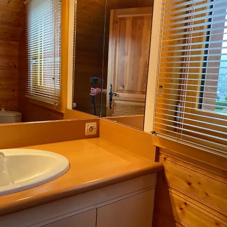 Sapin 木屋 热拉梅